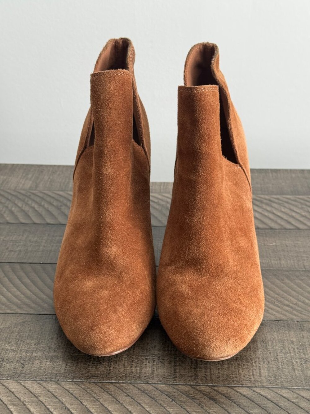 Michael by Michael Shannon Women’s Suede Ankle Booties Women's Size 6 - Picture 3 of 12